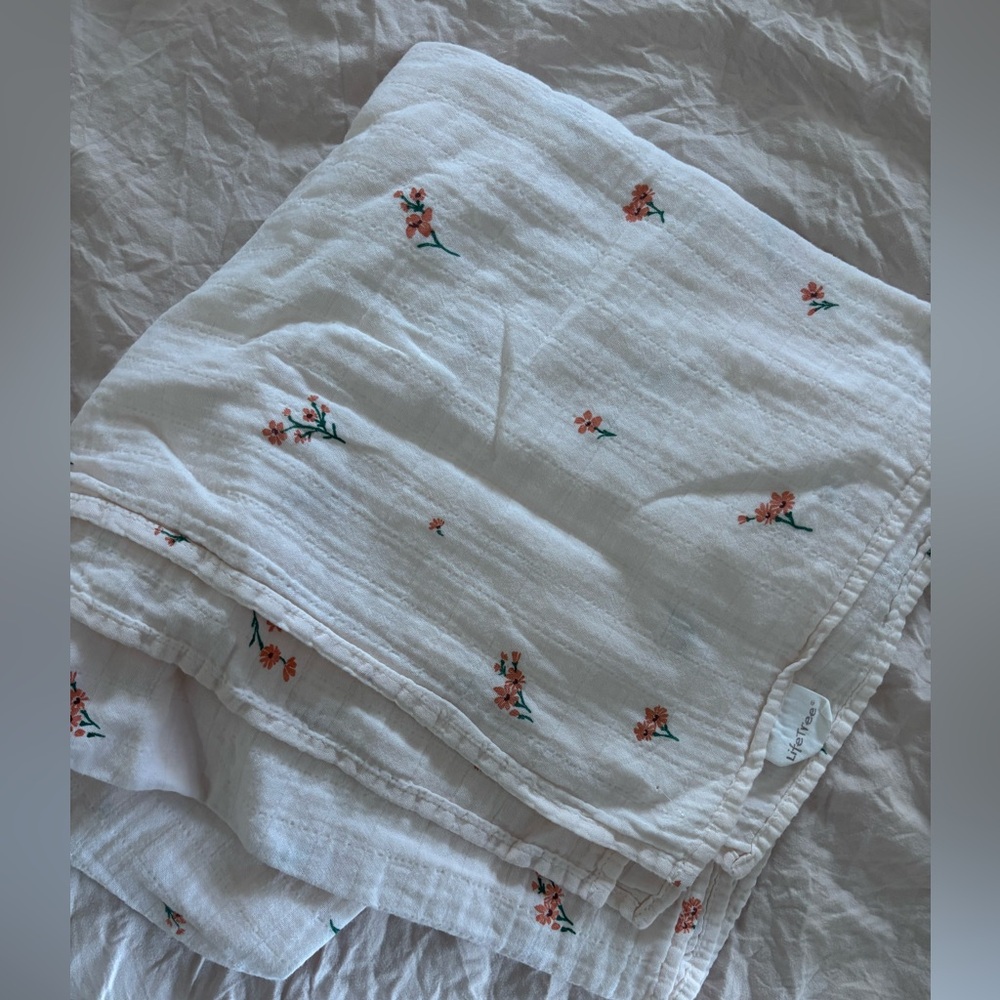 Floral Muslin Lifetree Swaddle Blanket